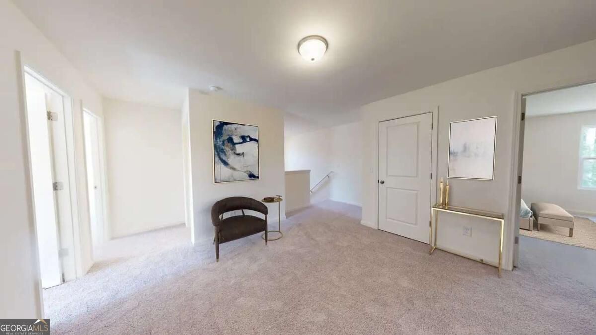 427 Silverton Drive Property Photo 8