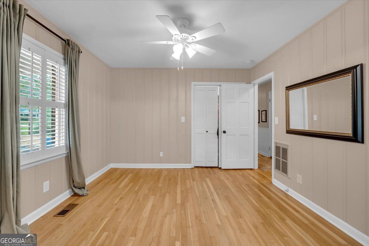 919 Crawford Street Property Photo 8