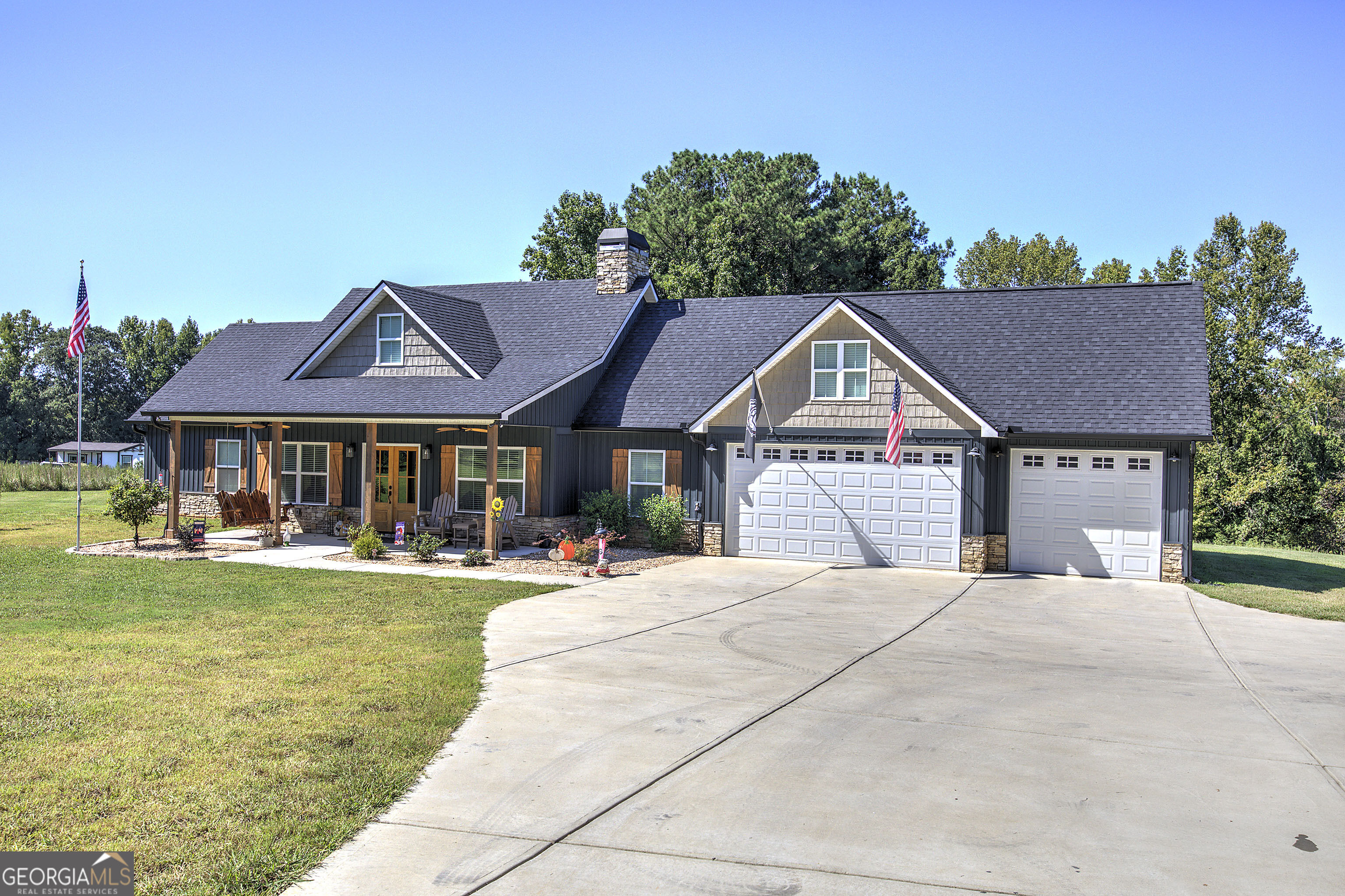 1228 Old Yorkville Road Property Photo 1