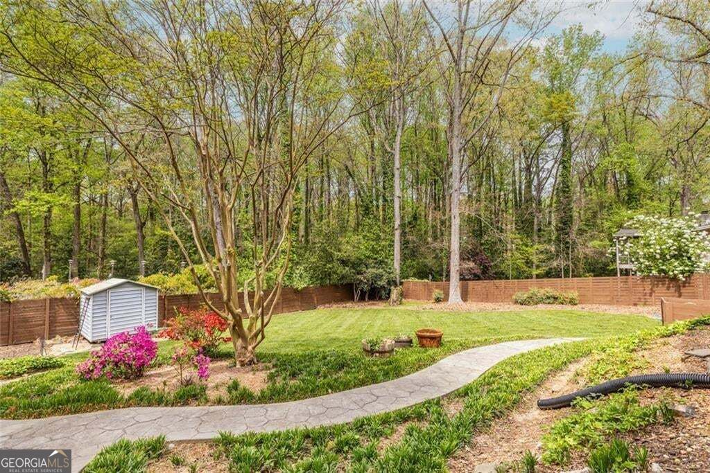 3360 Embry Hills Drive Property Photo 3