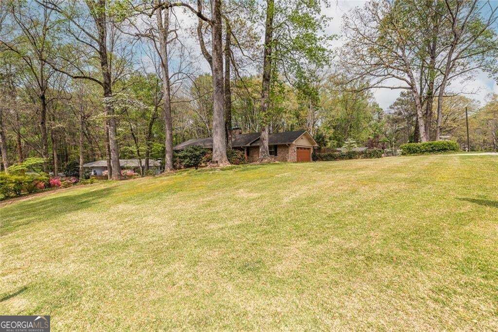 3360 Embry Hills Drive Property Photo 6