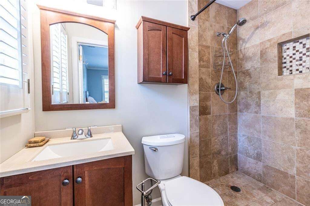 3360 Embry Hills Drive Property Photo 17