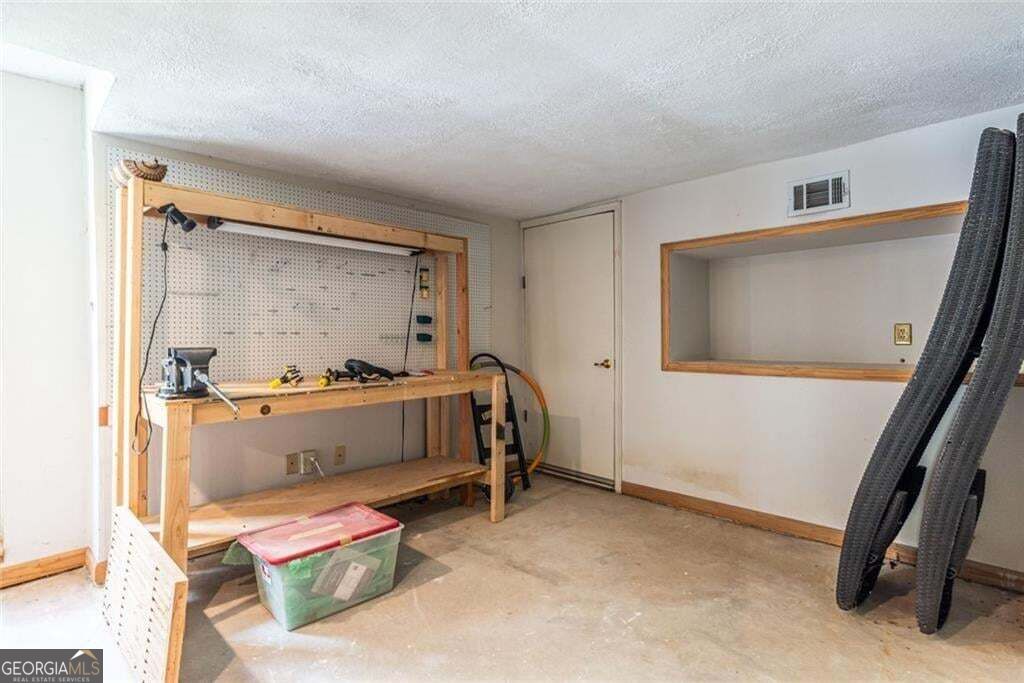 3360 Embry Hills Drive Property Photo 20