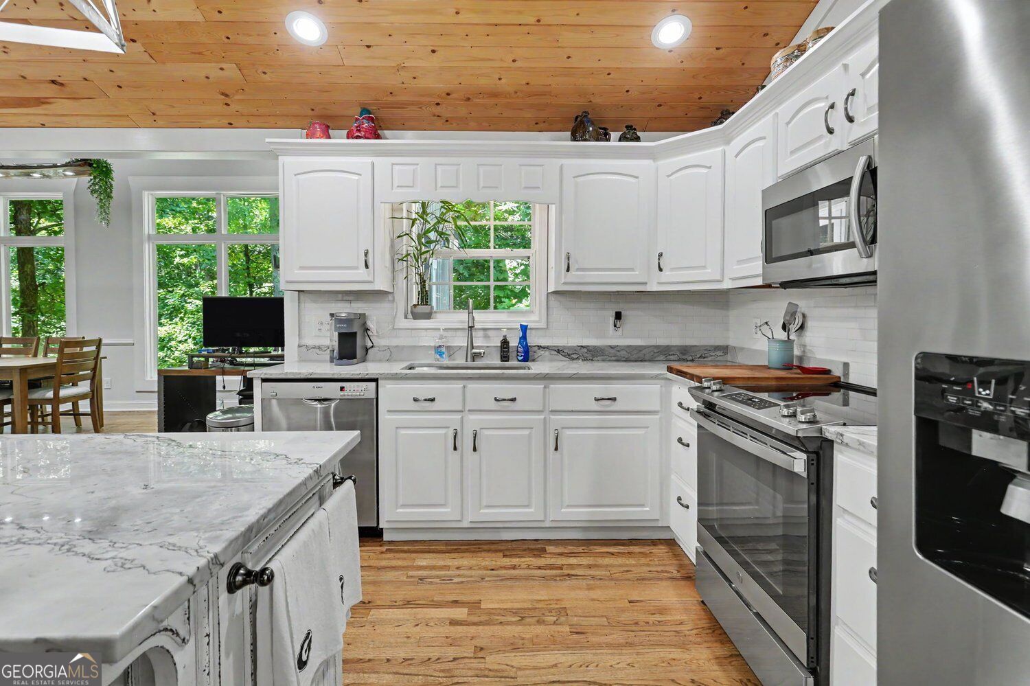 301 Cross Creek Trail Property Photo 17