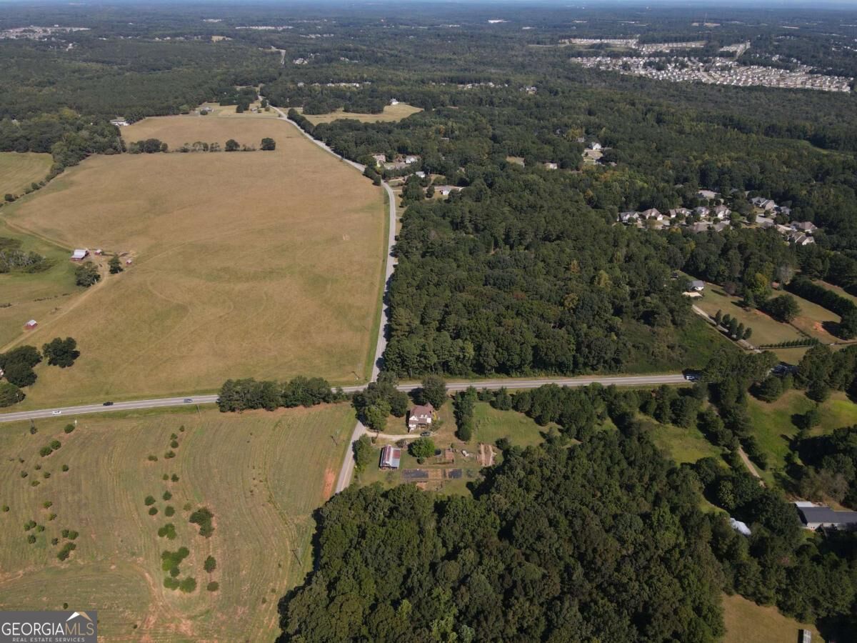 4896 Bentley Road Property Photo 4