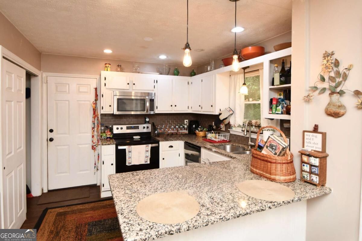 315 Rocky Drive Property Photo 3