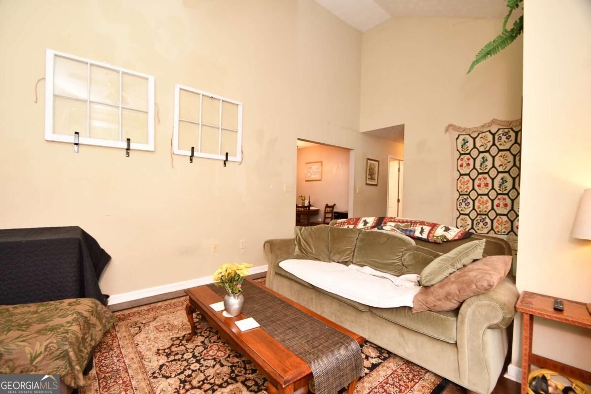 315 Rocky Drive Property Photo 6