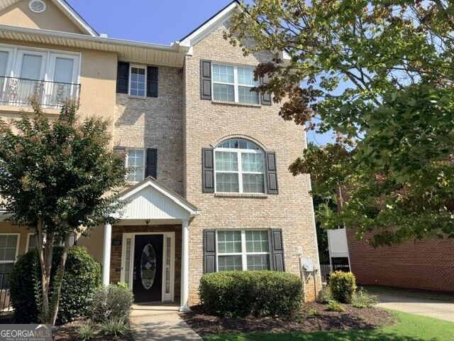 5700 Garden Circle Property Photo 1