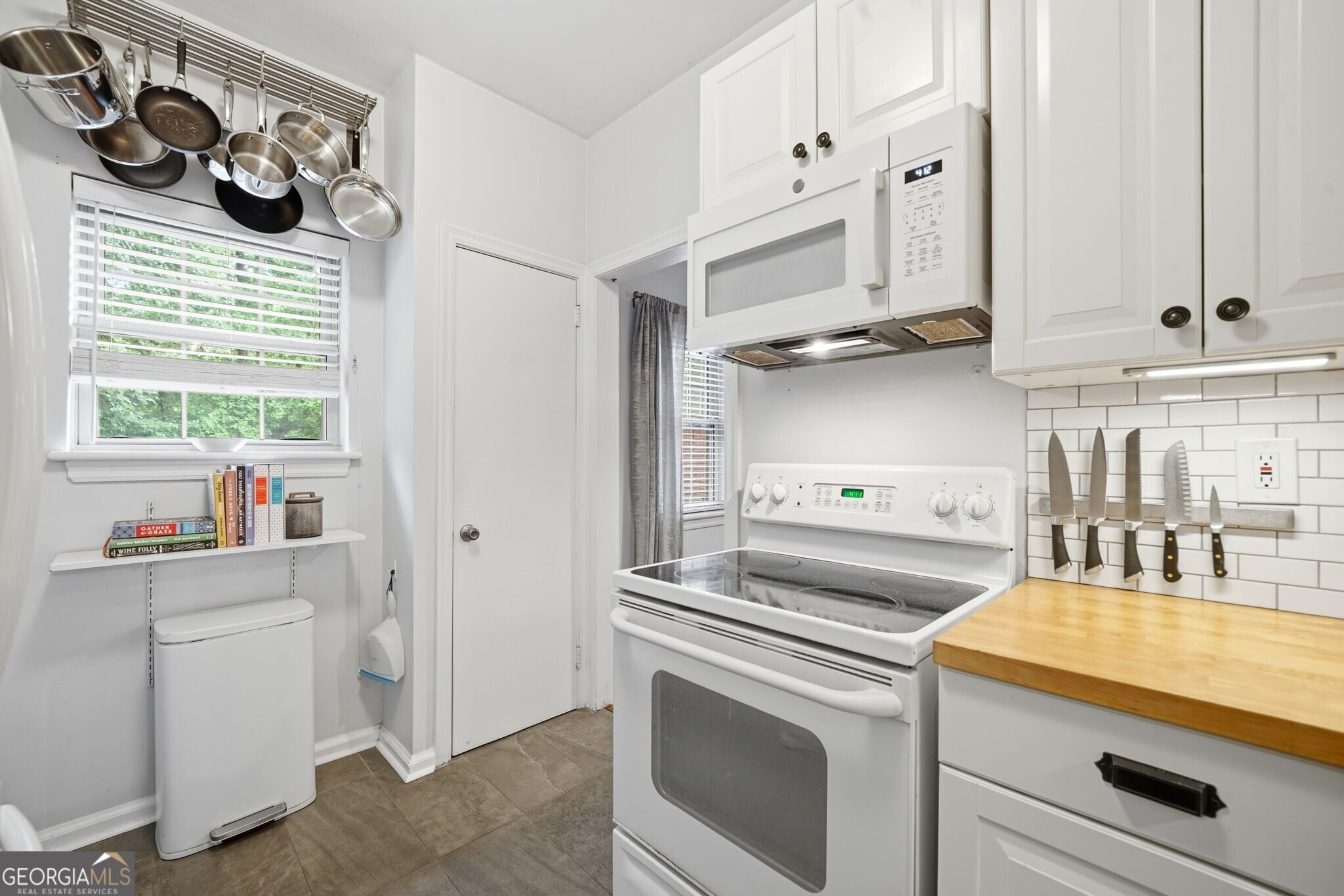 430 Lindbergh Drive Ne # A4 Property Photo 16