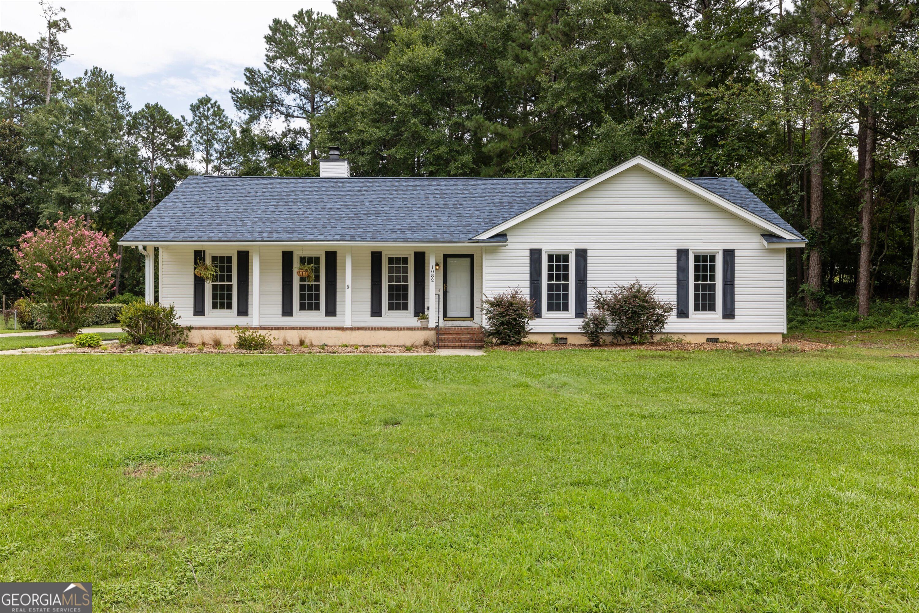 1082 Kismet Drive Property Photo 1