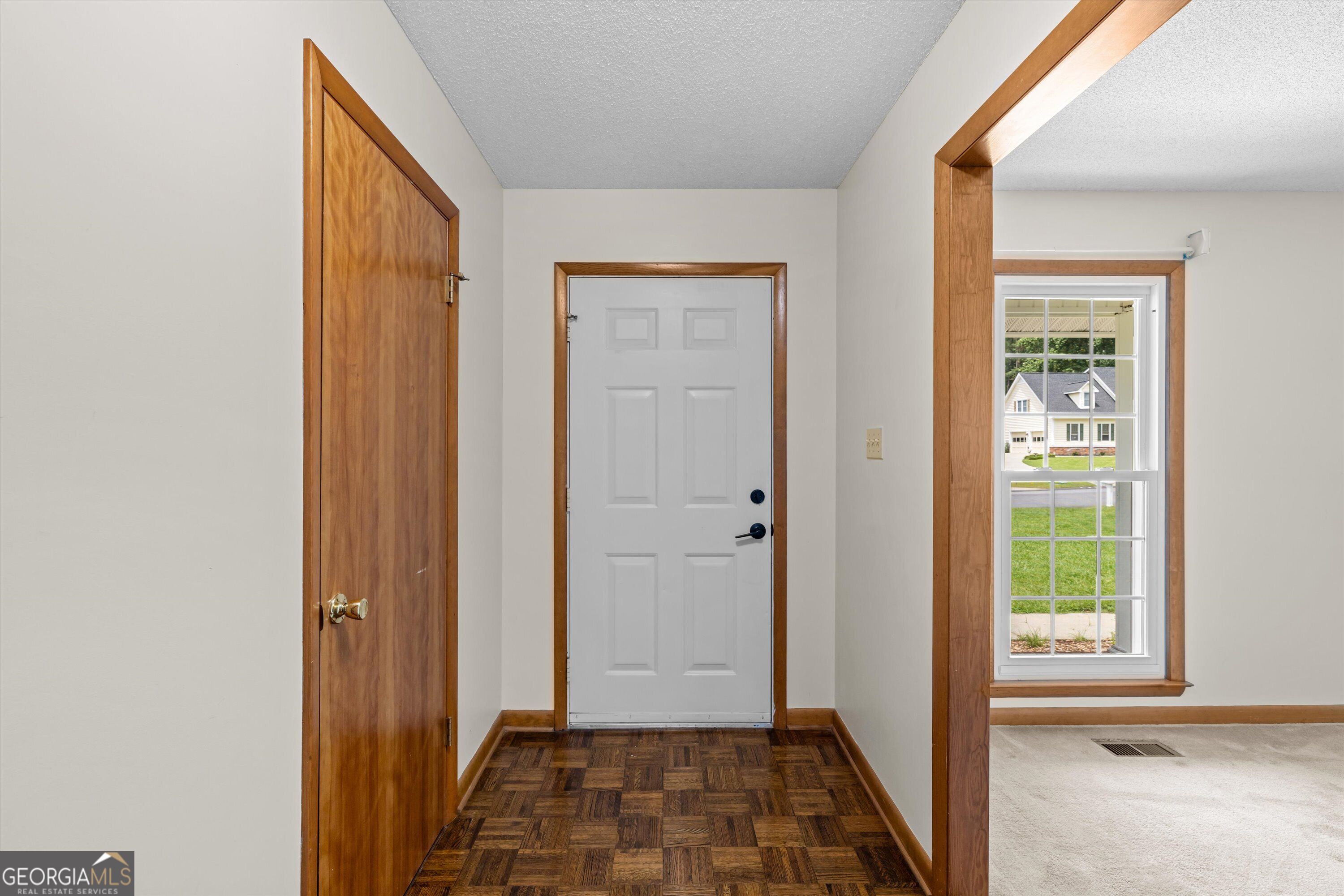 1082 Kismet Drive Property Photo 7