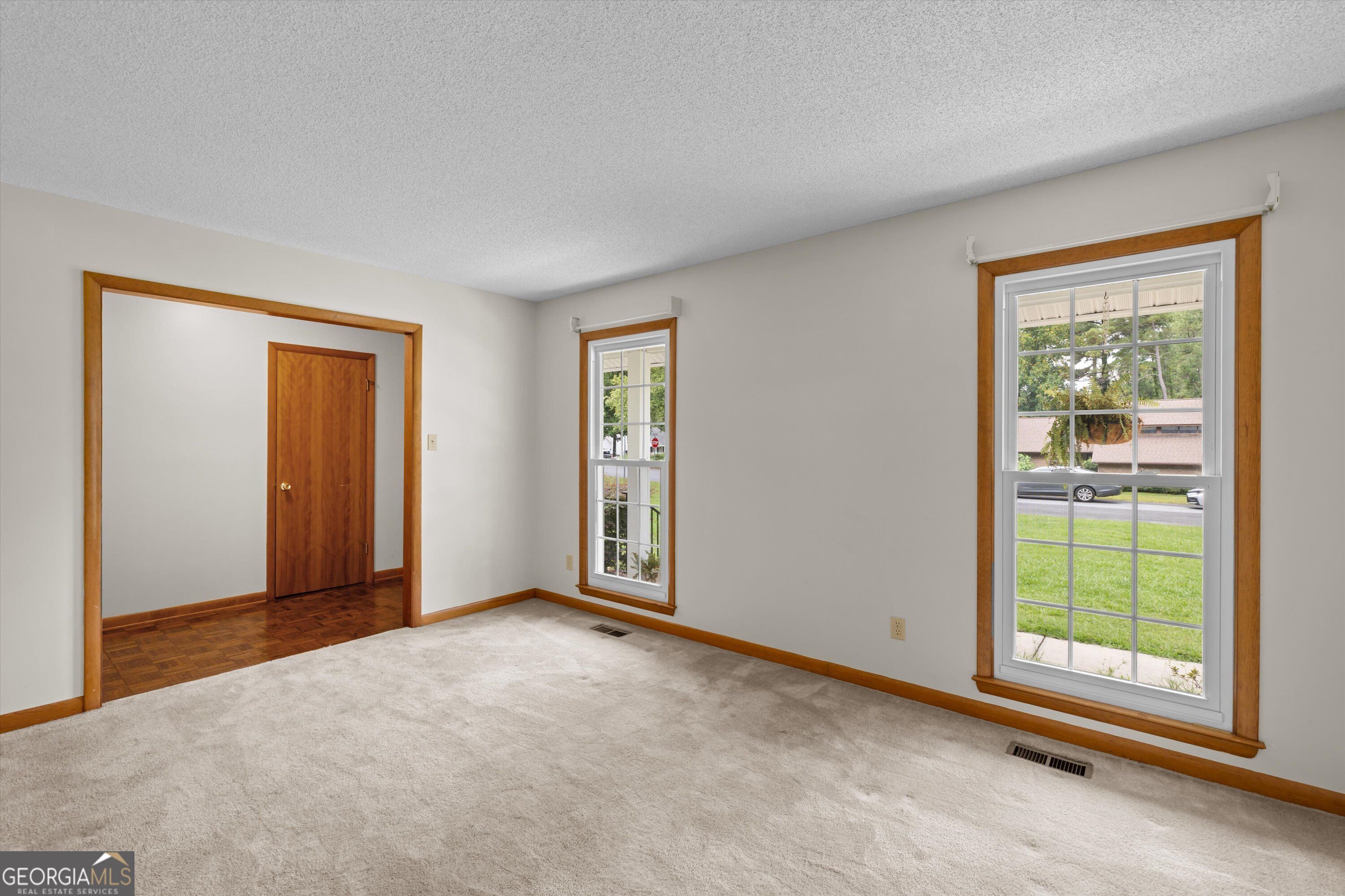1082 Kismet Drive Property Photo 11