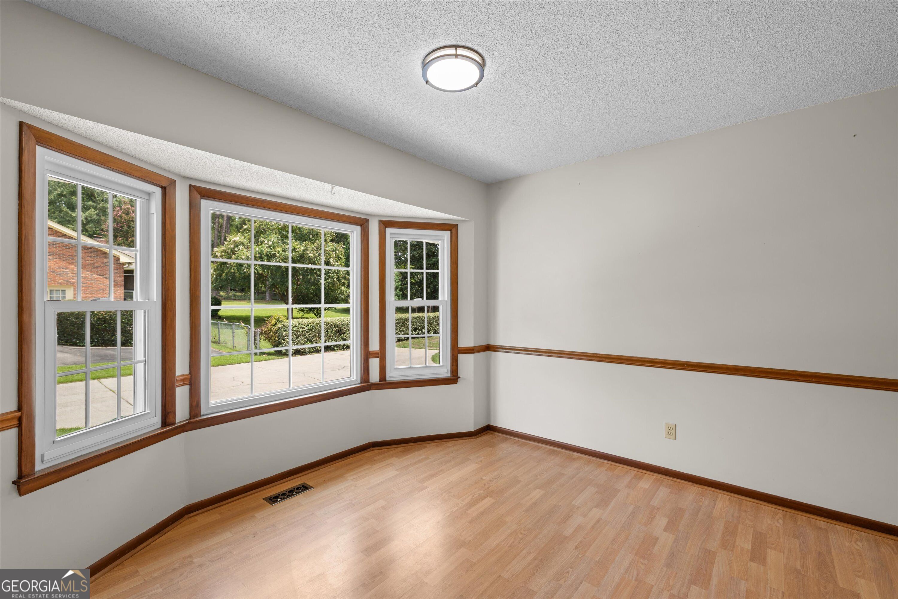 1082 Kismet Drive Property Photo 21