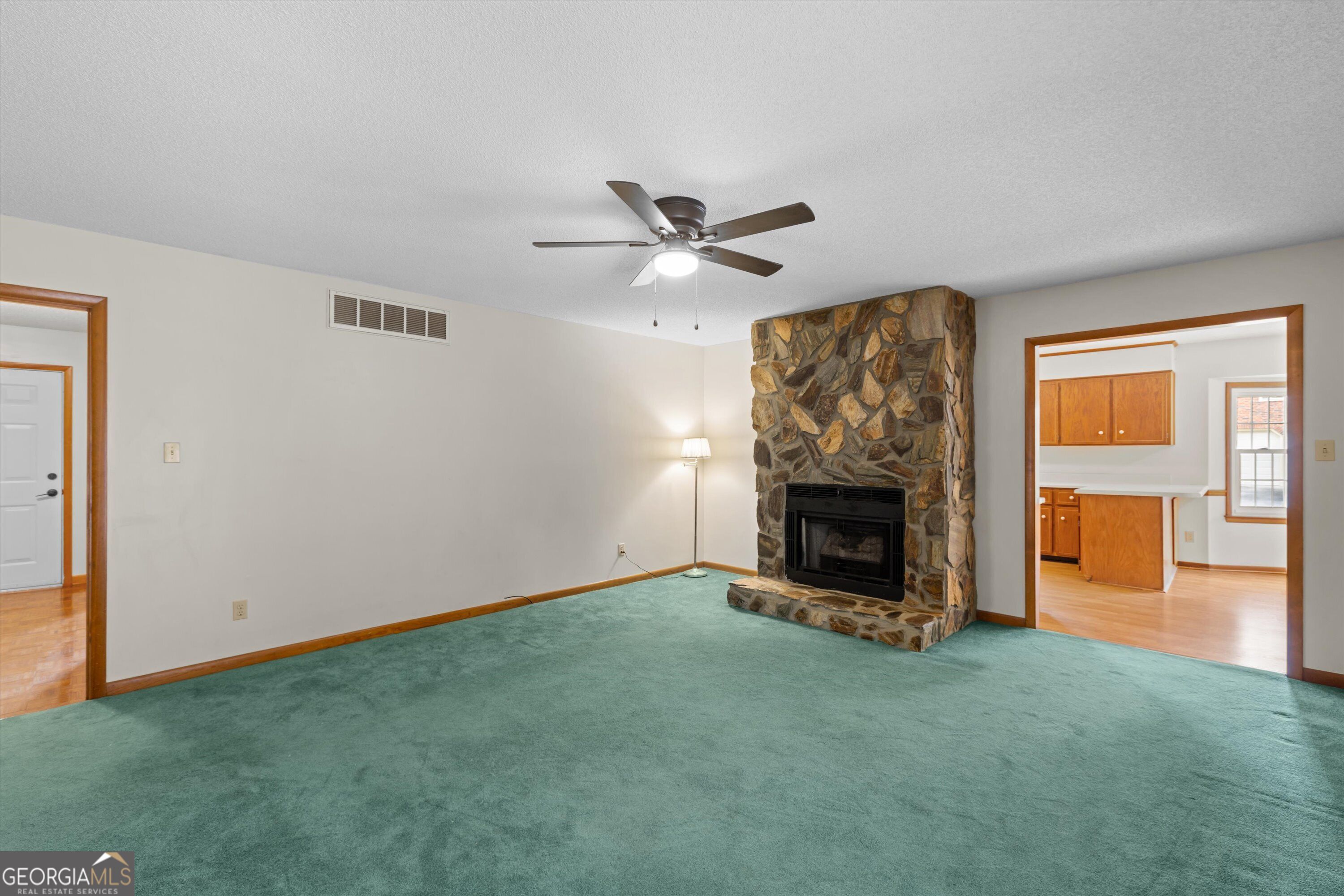 1082 Kismet Drive Property Photo 24