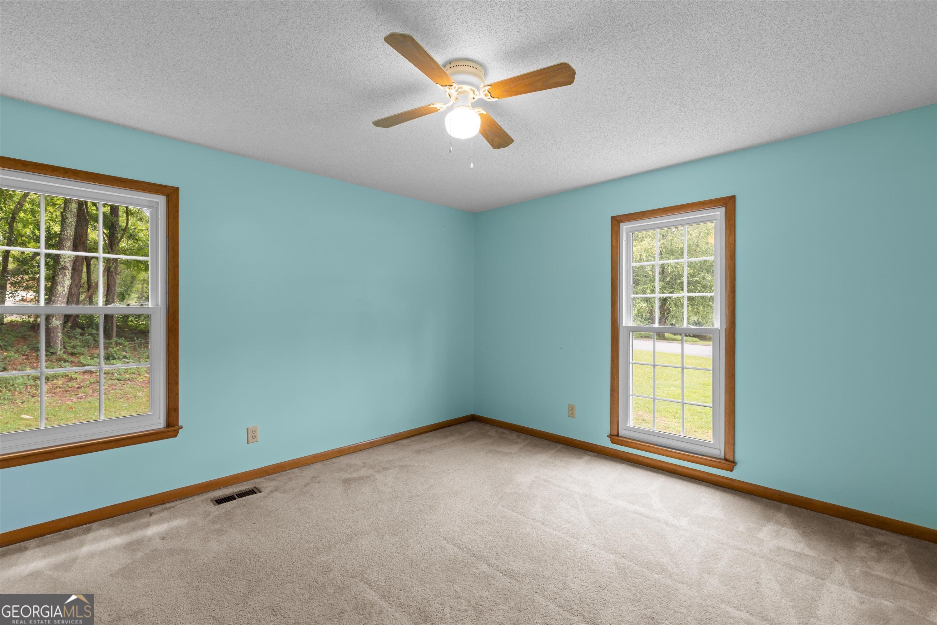 1082 Kismet Drive Property Photo 34