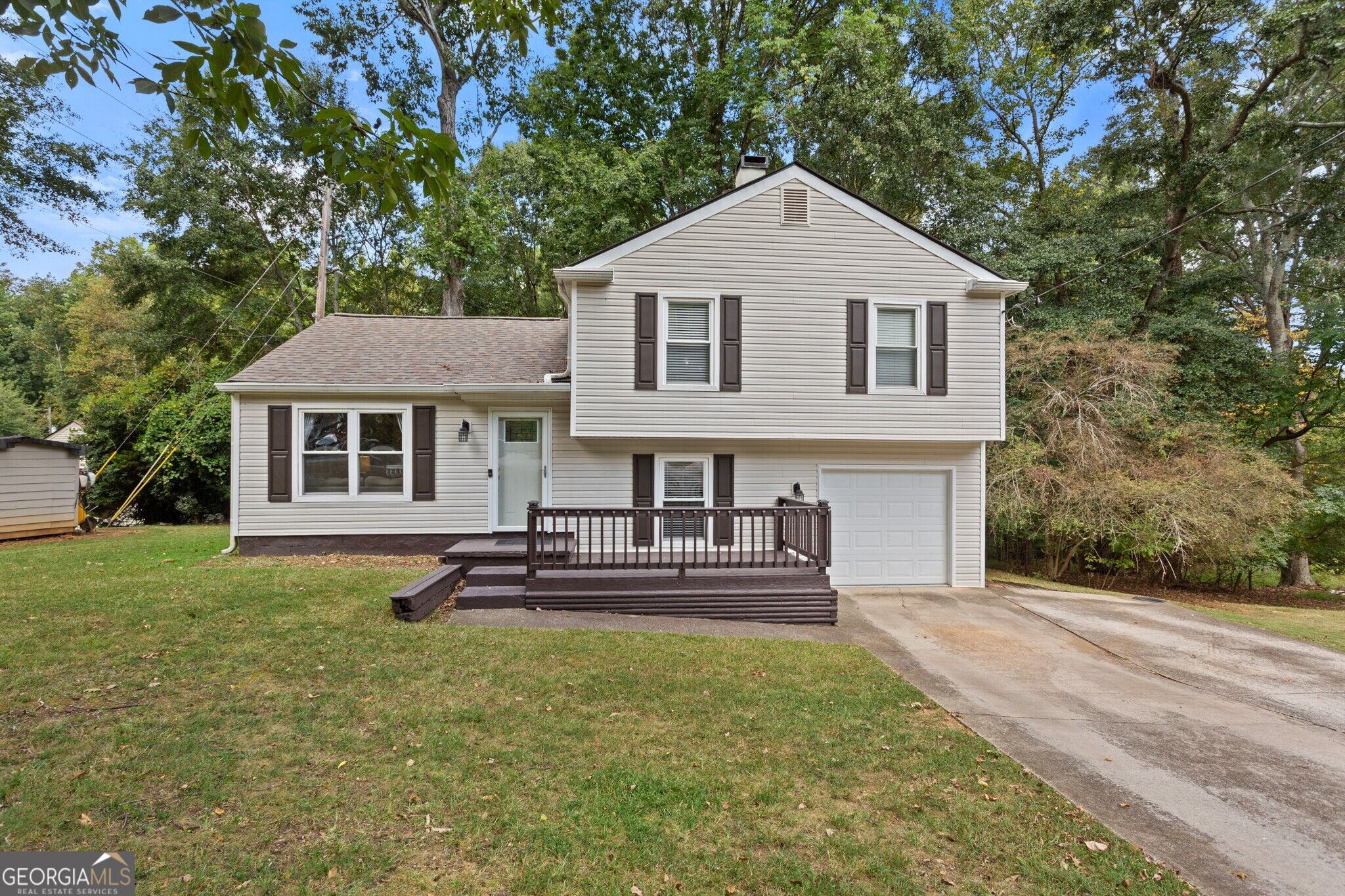 4631 Valley Ridge Drive Property Photo 1