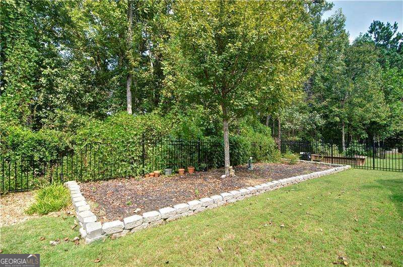 872 Whisperwood Trail Property Photo 38