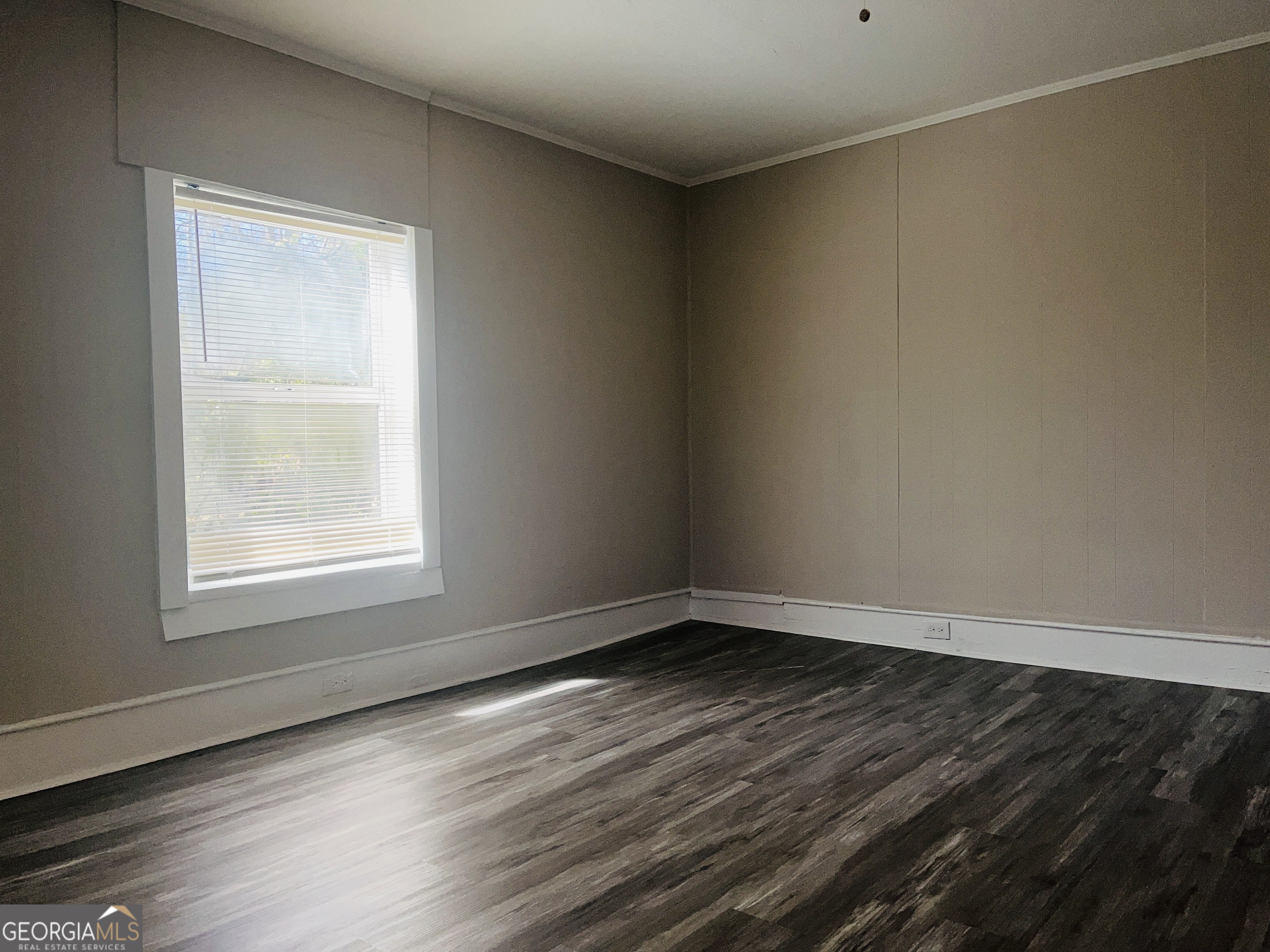 1318 Forrest Avenue Property Photo 12