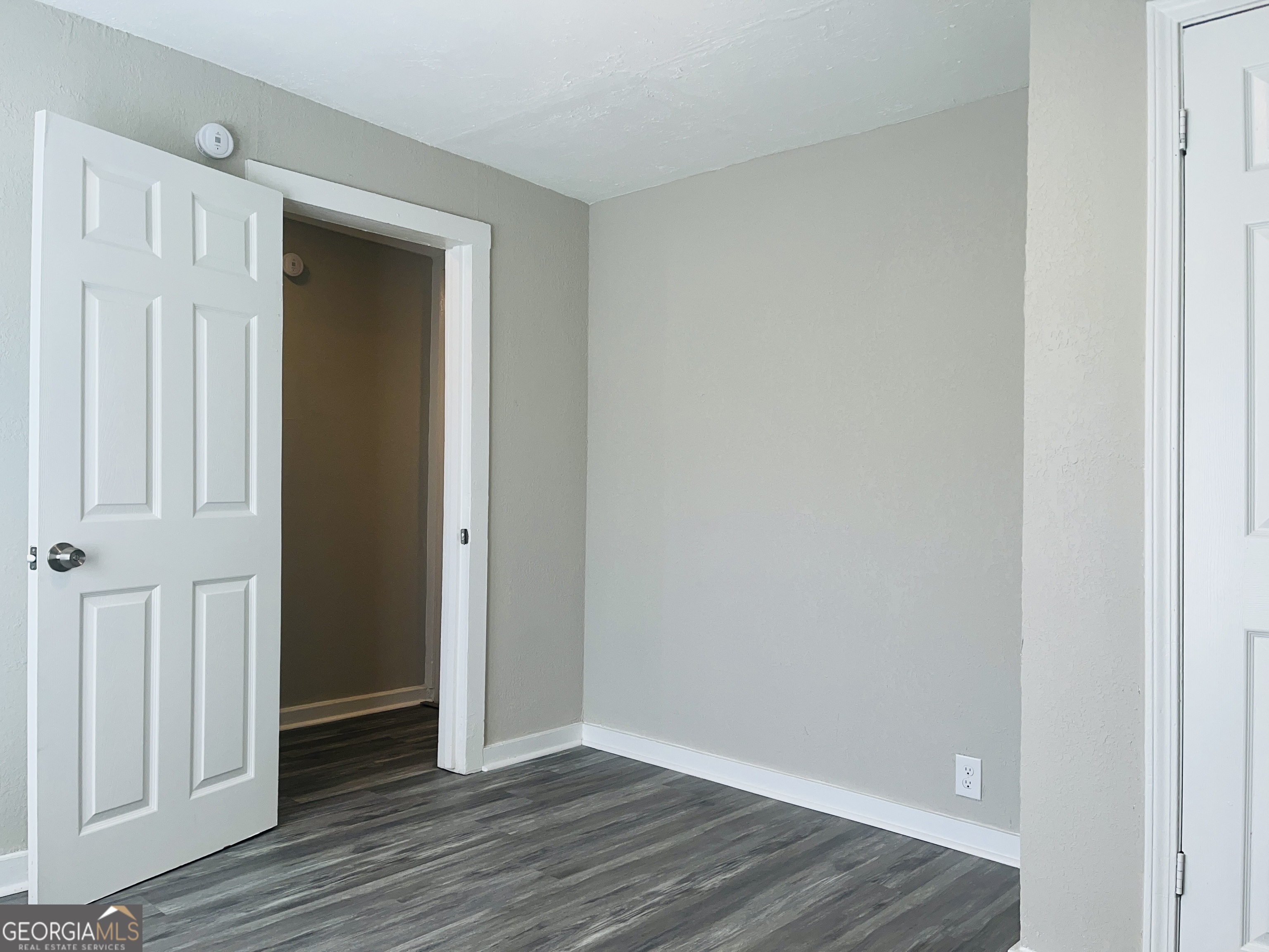 1318 Forrest Avenue Property Photo 18