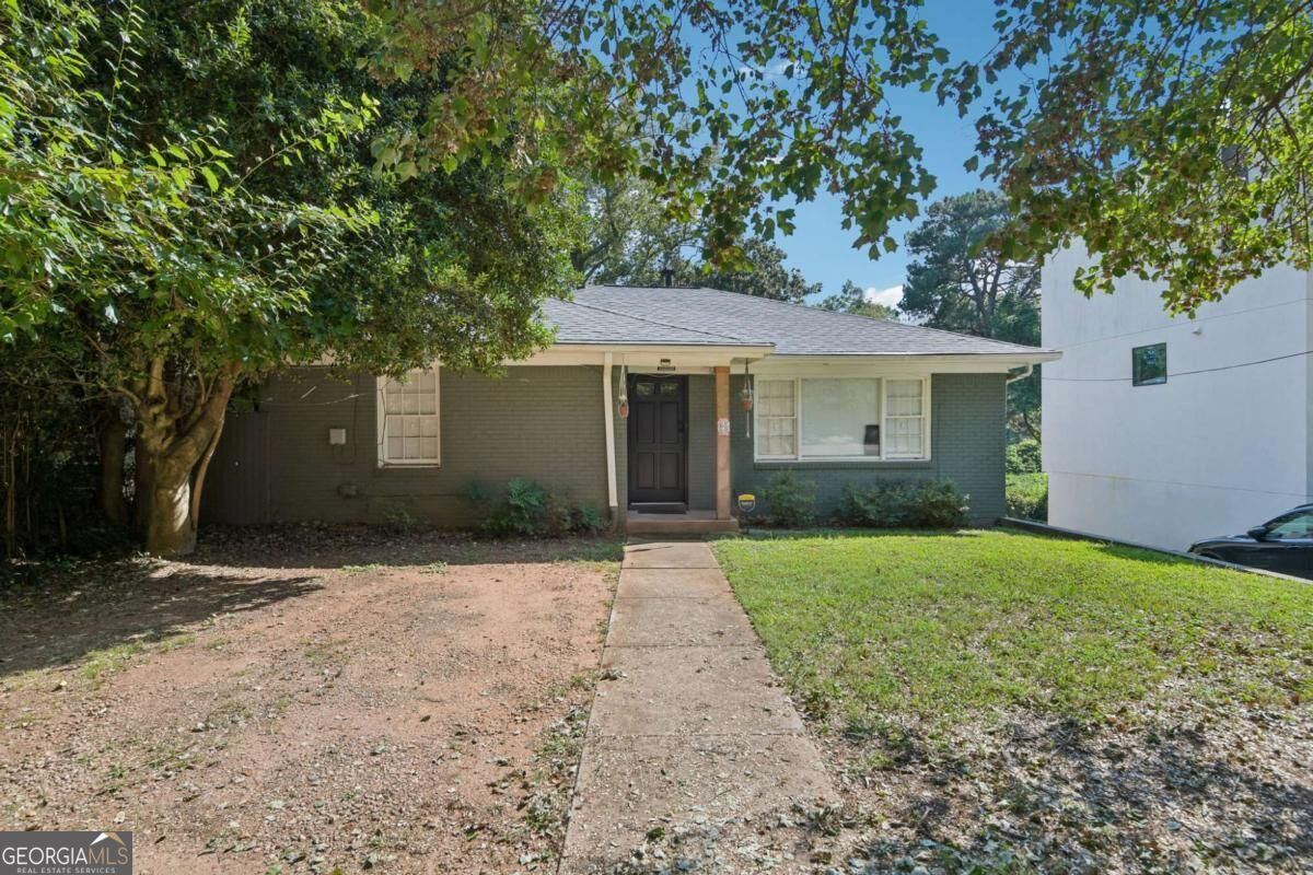 1215 Hosea L Williams Drive Ne Property Photo 1
