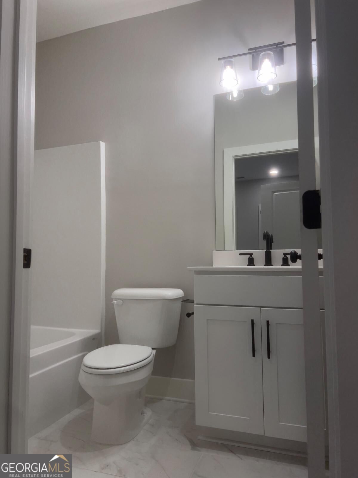 2011 Oak Lane Nw Property Photo 9