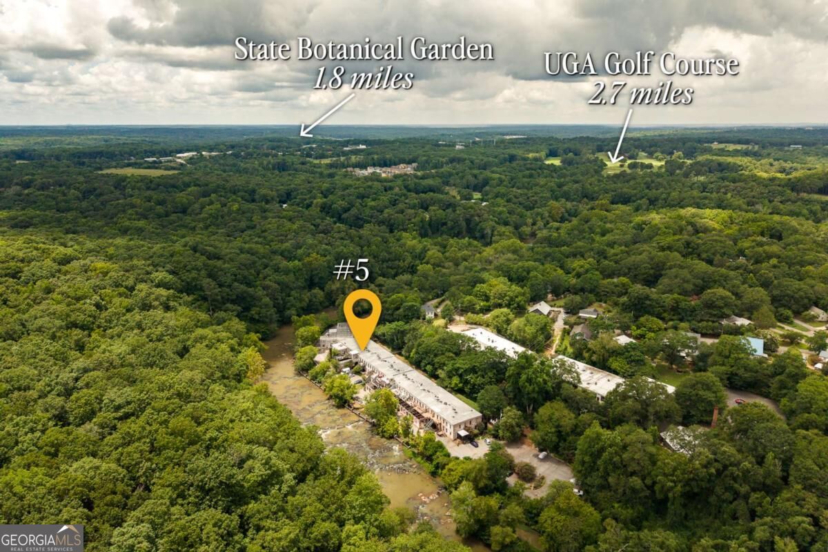 585 White Circle # 5 Property Photo 35