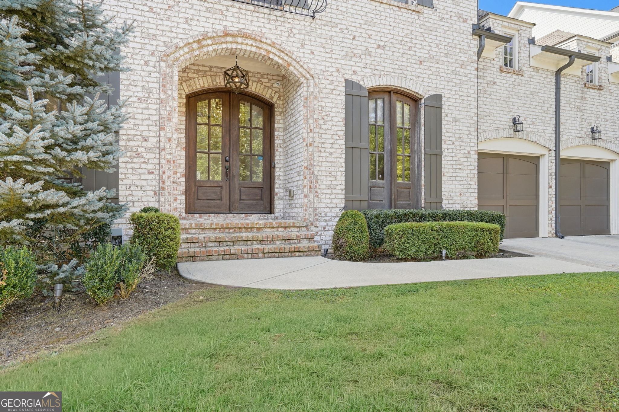 808 Adler Court Property Photo 2