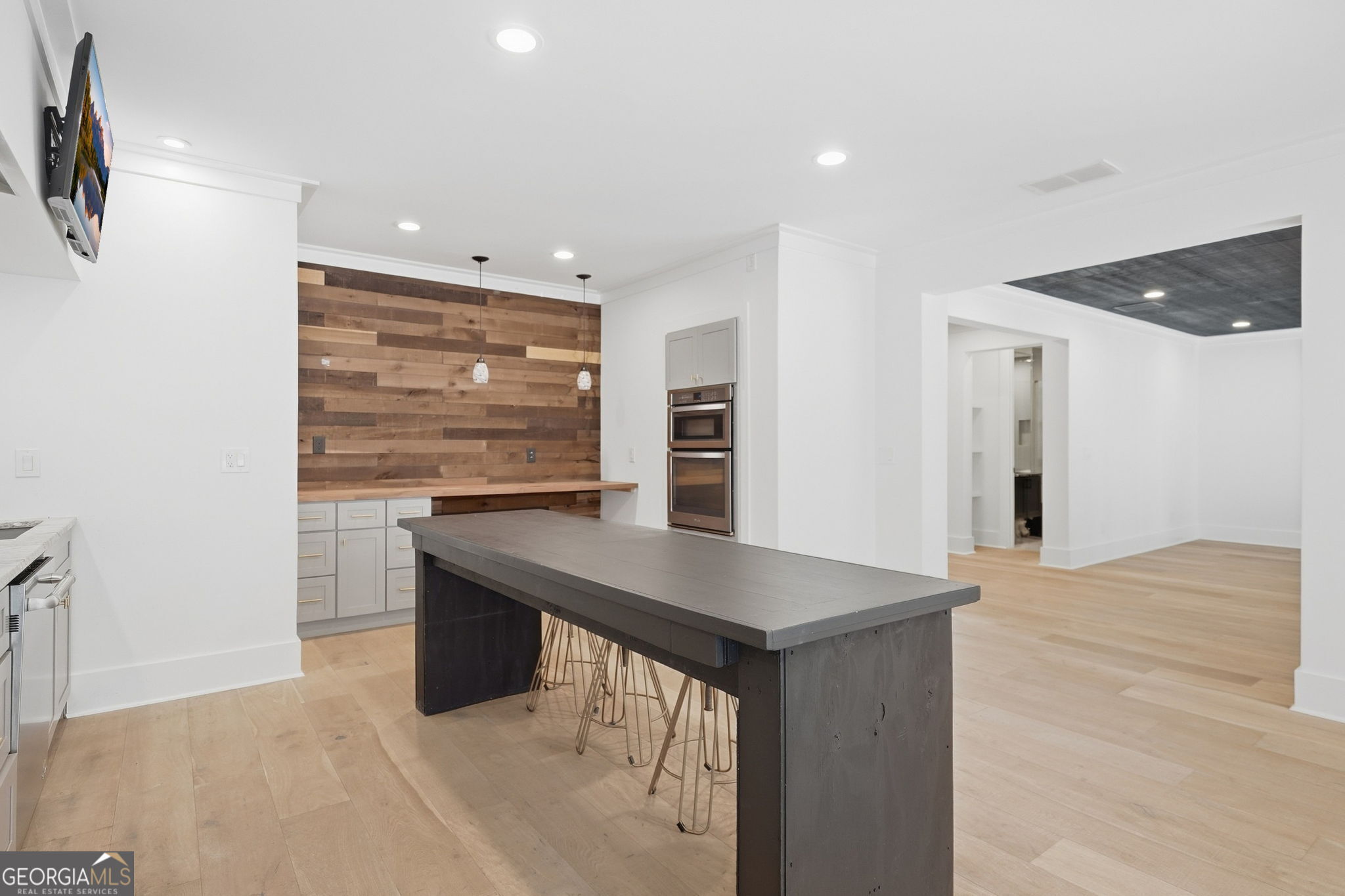 808 Adler Court Property Photo 45