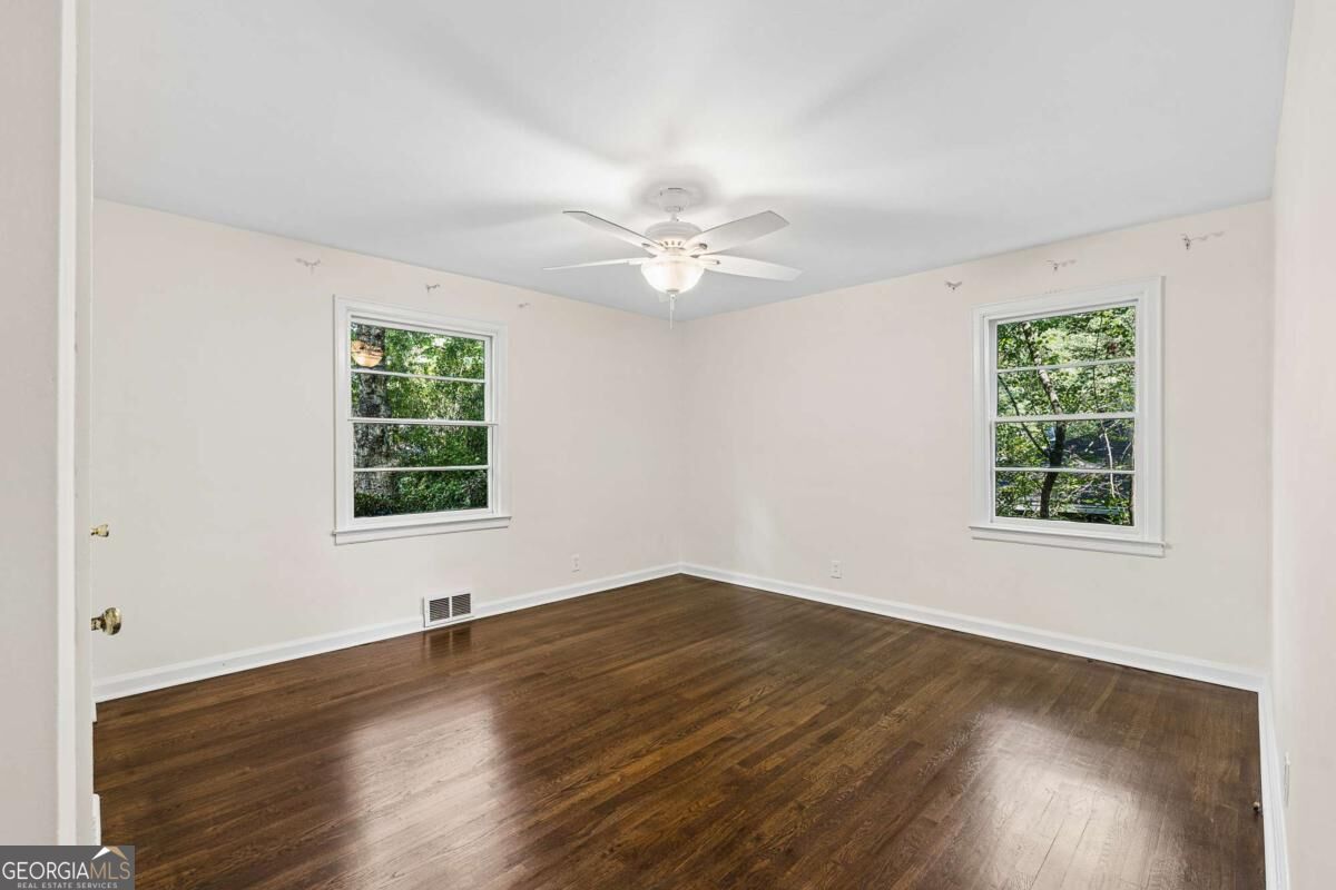 765 Iris Terrace Property Photo 11