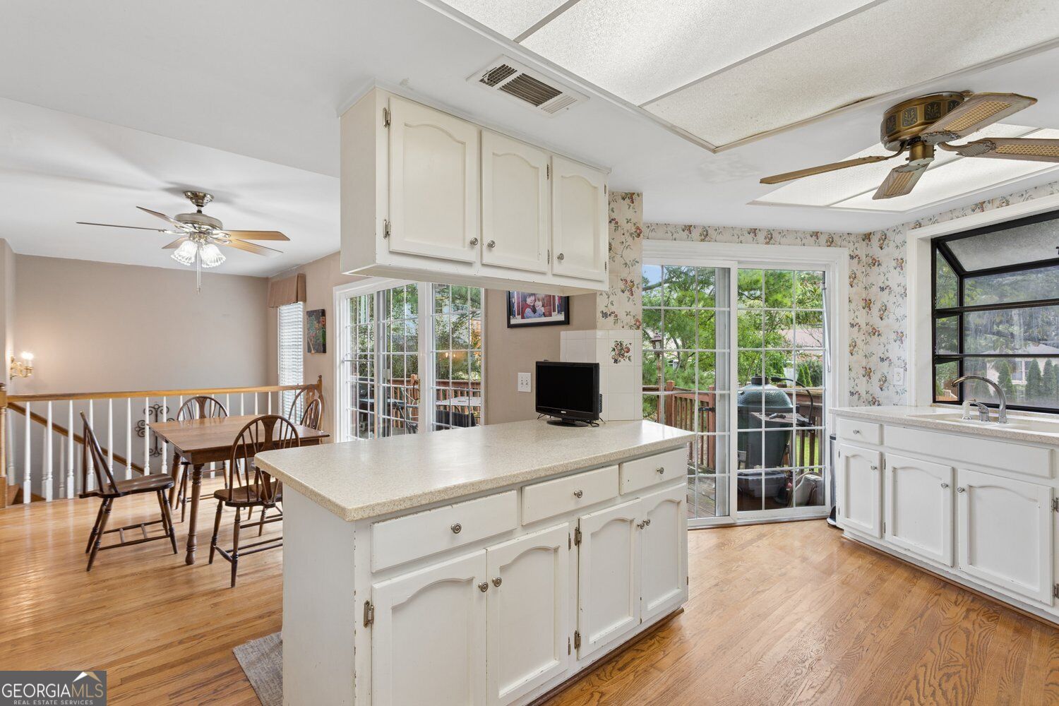 1802 Hunters Glen Ne Property Photo 20