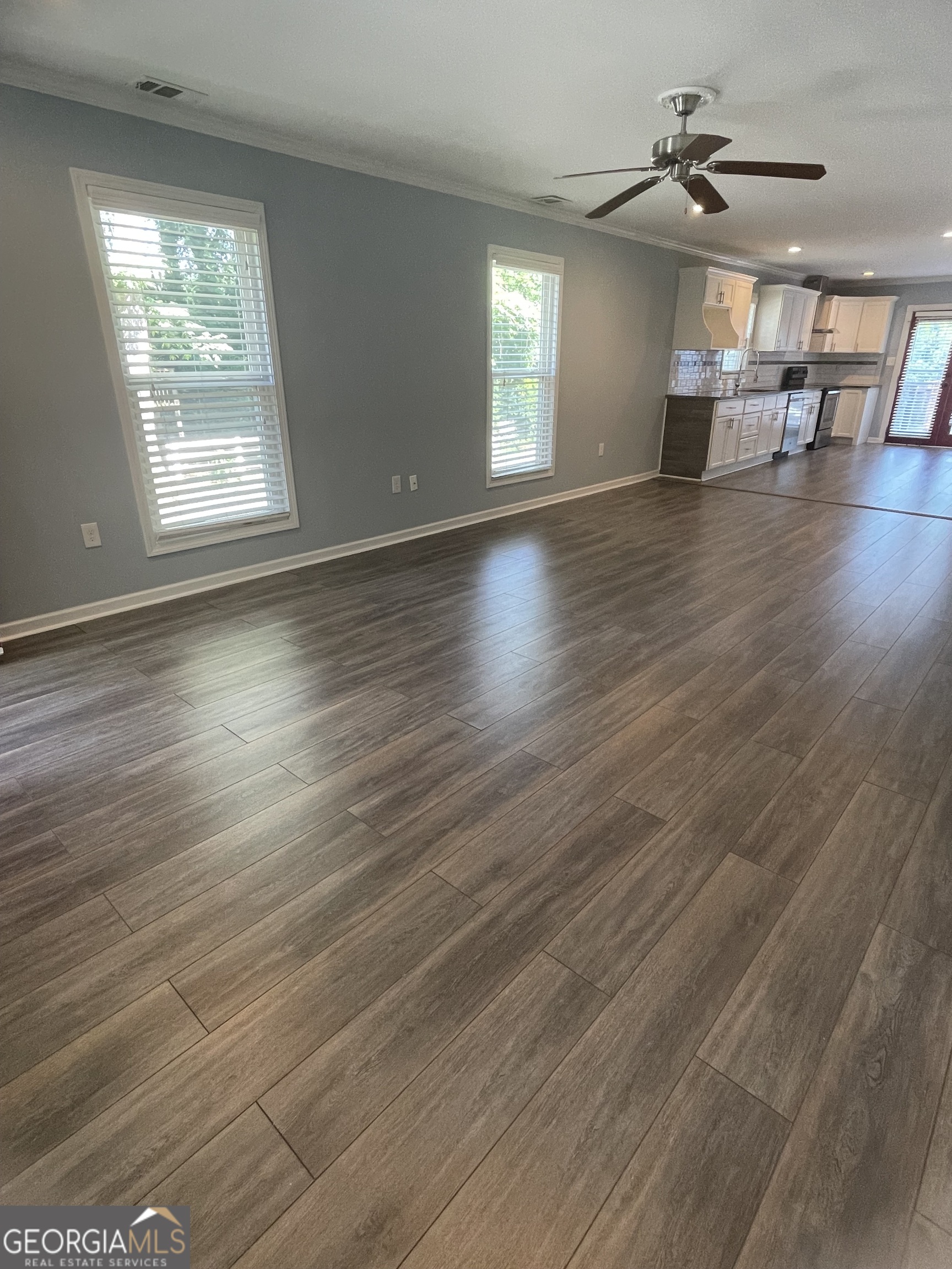 1833 Phillips Avenue Property Photo 3