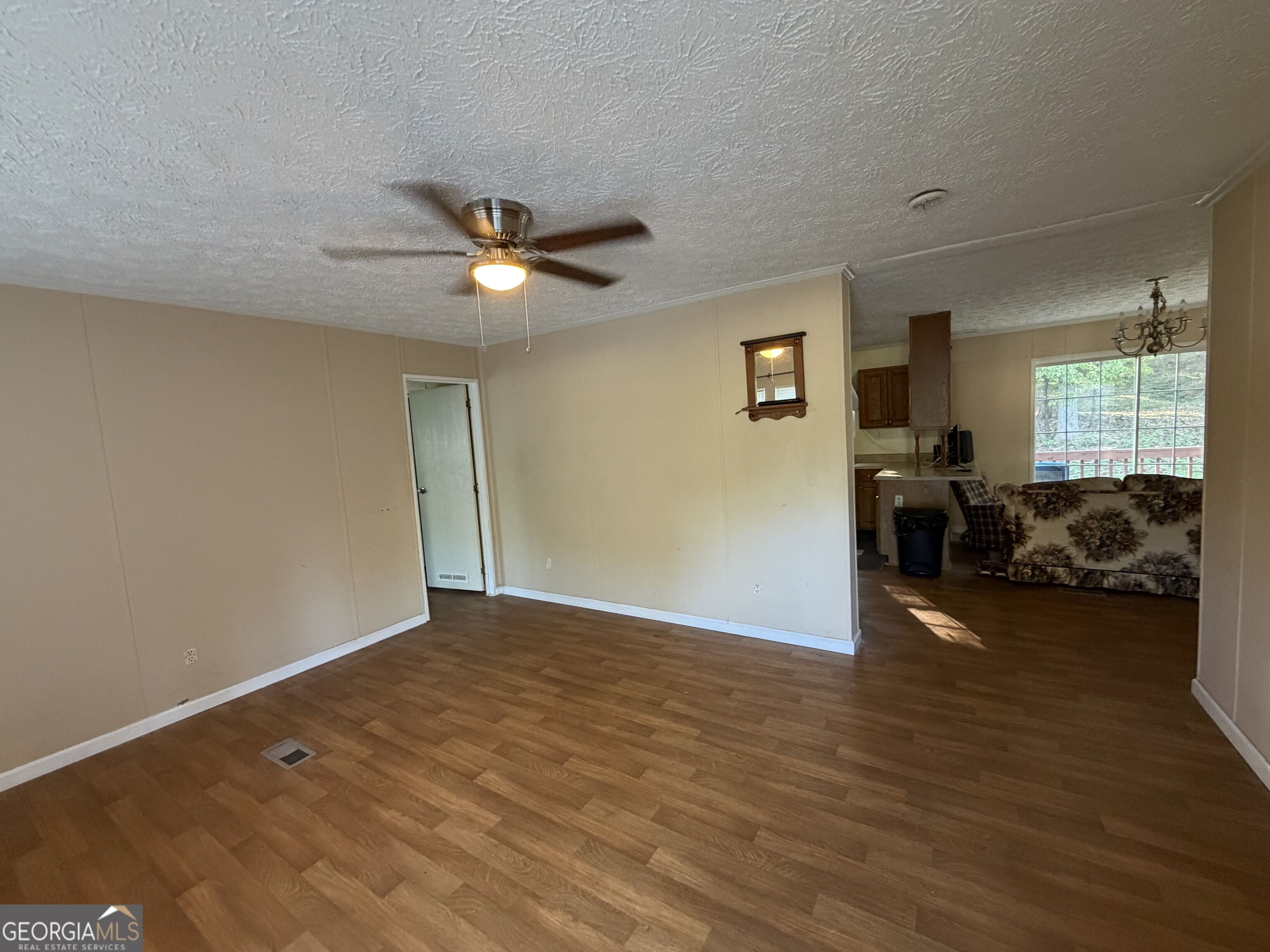 206 Benifield Drive Property Photo 3