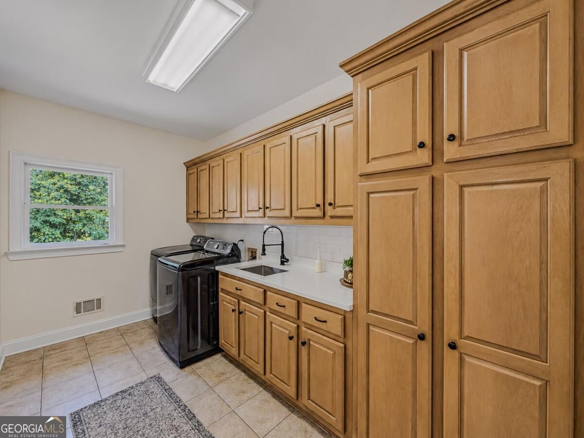 149 Robson Trail Property Photo 24