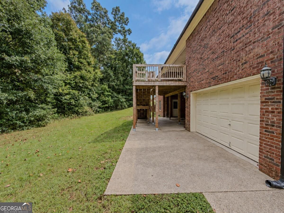 149 Robson Trail Property Photo 54