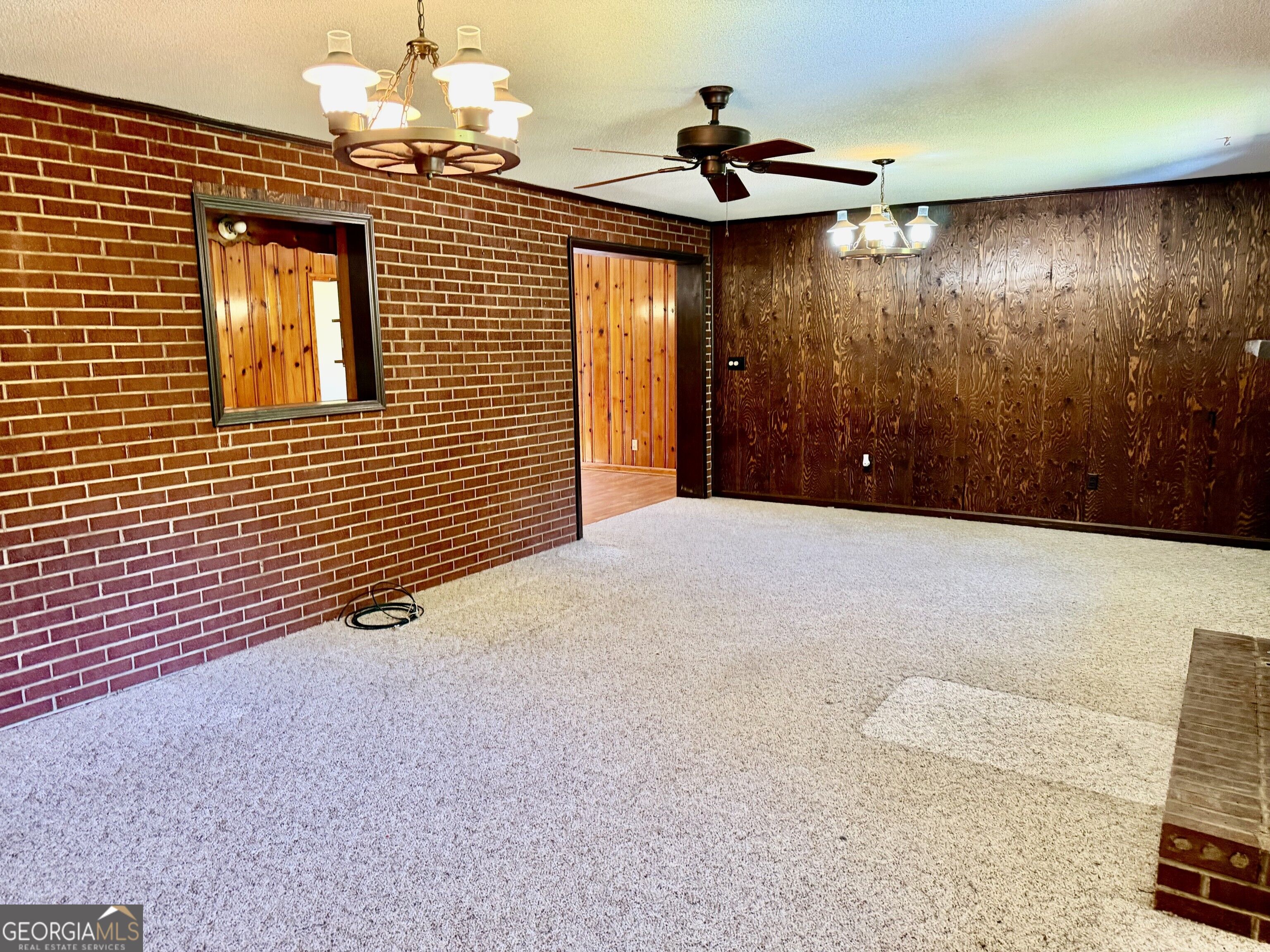 3226 Woodview Drive Se Property Photo 16