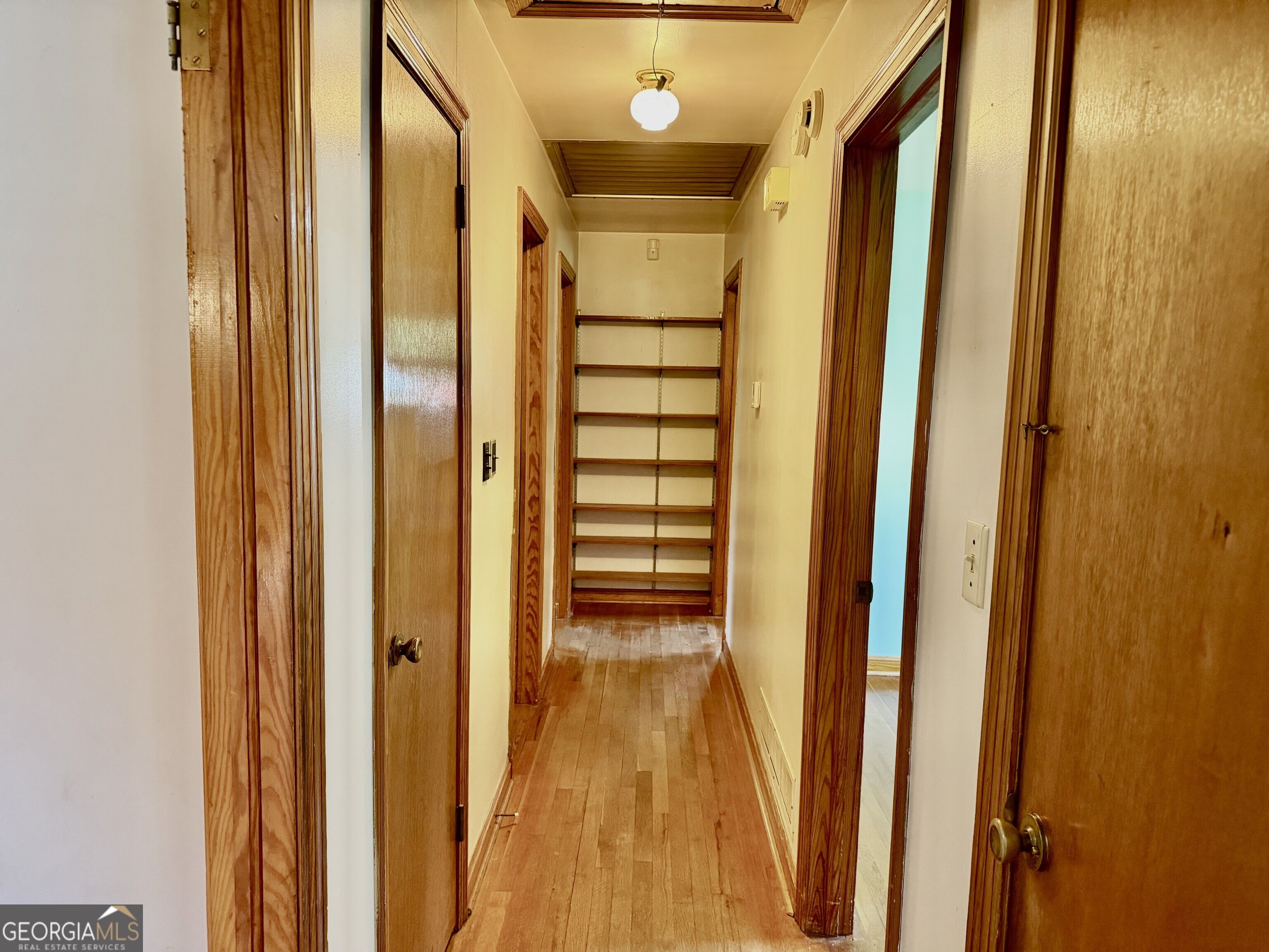 3226 Woodview Drive Se Property Photo 17
