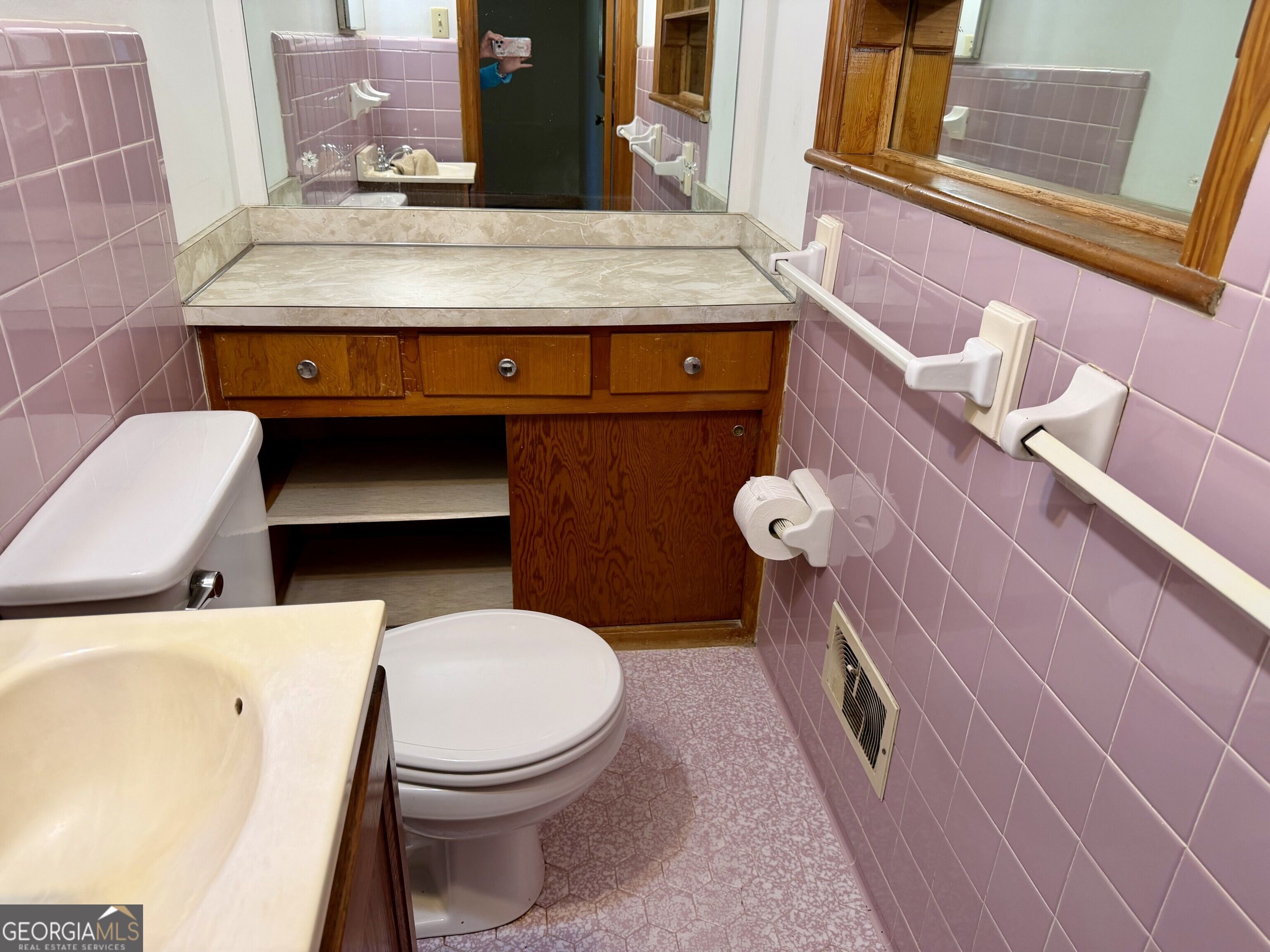 3226 Woodview Drive Se Property Photo 26