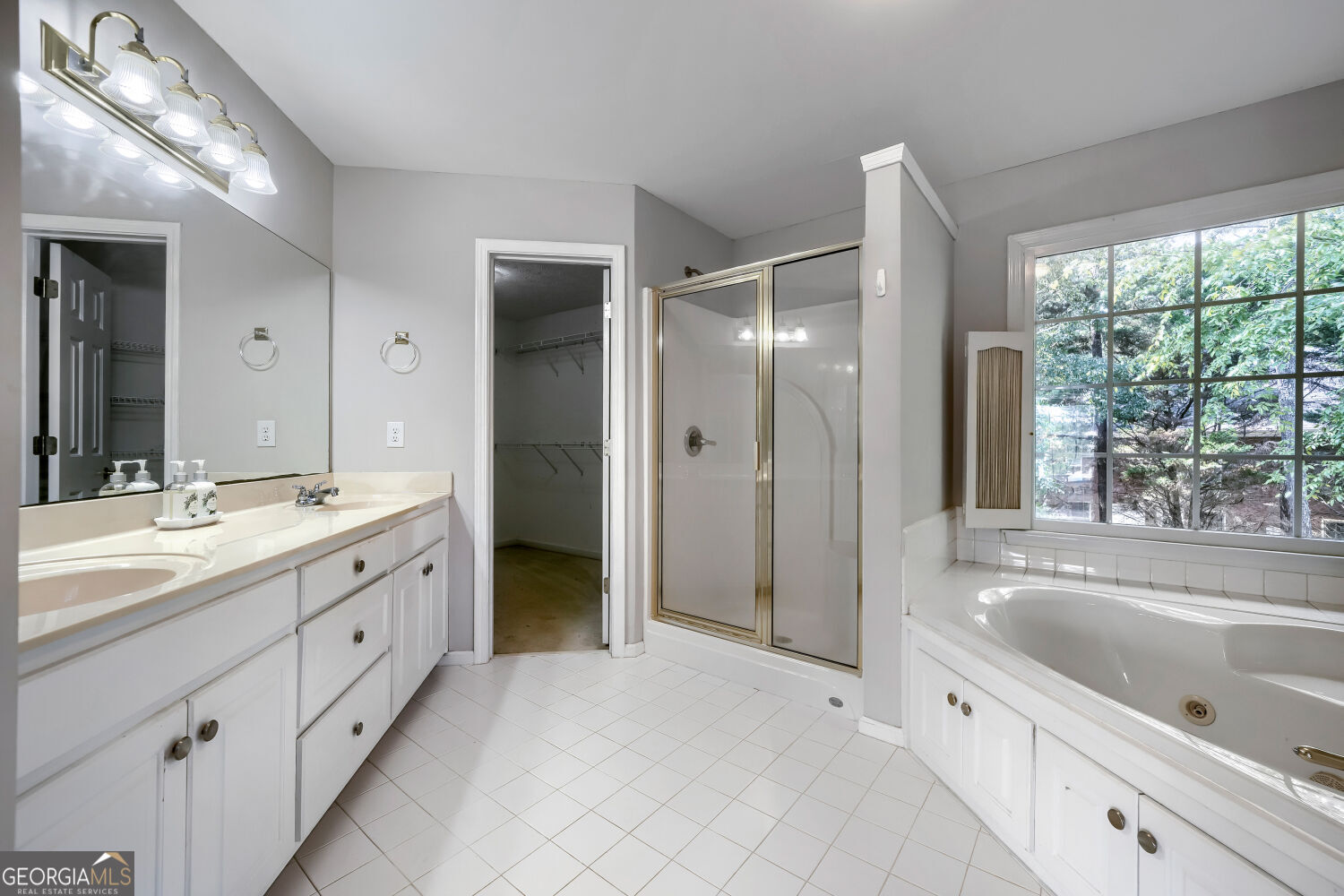 8100 Greens Mill Way Property Photo 16