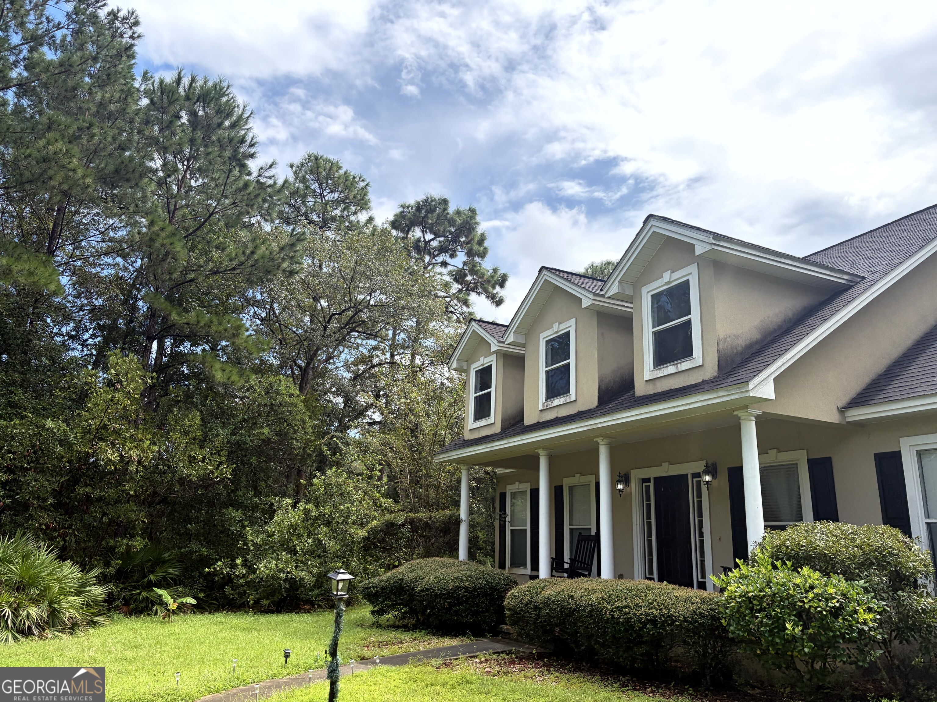 134 Foxcreek Estate Drive Property Photo 4