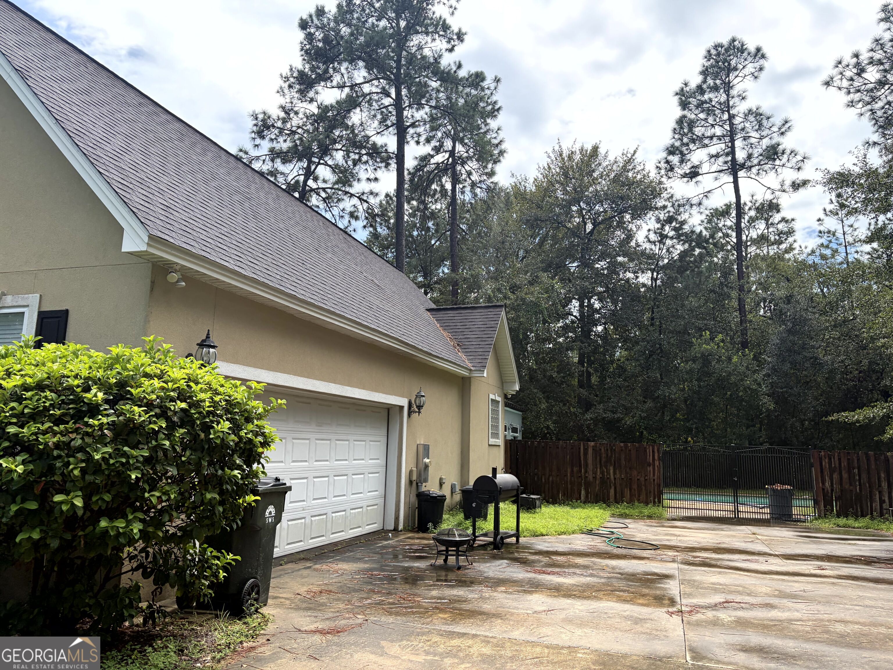 134 Foxcreek Estate Drive Property Photo 8
