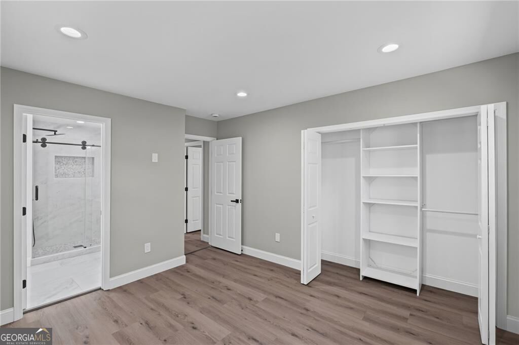 5961 John Street Property Photo 22
