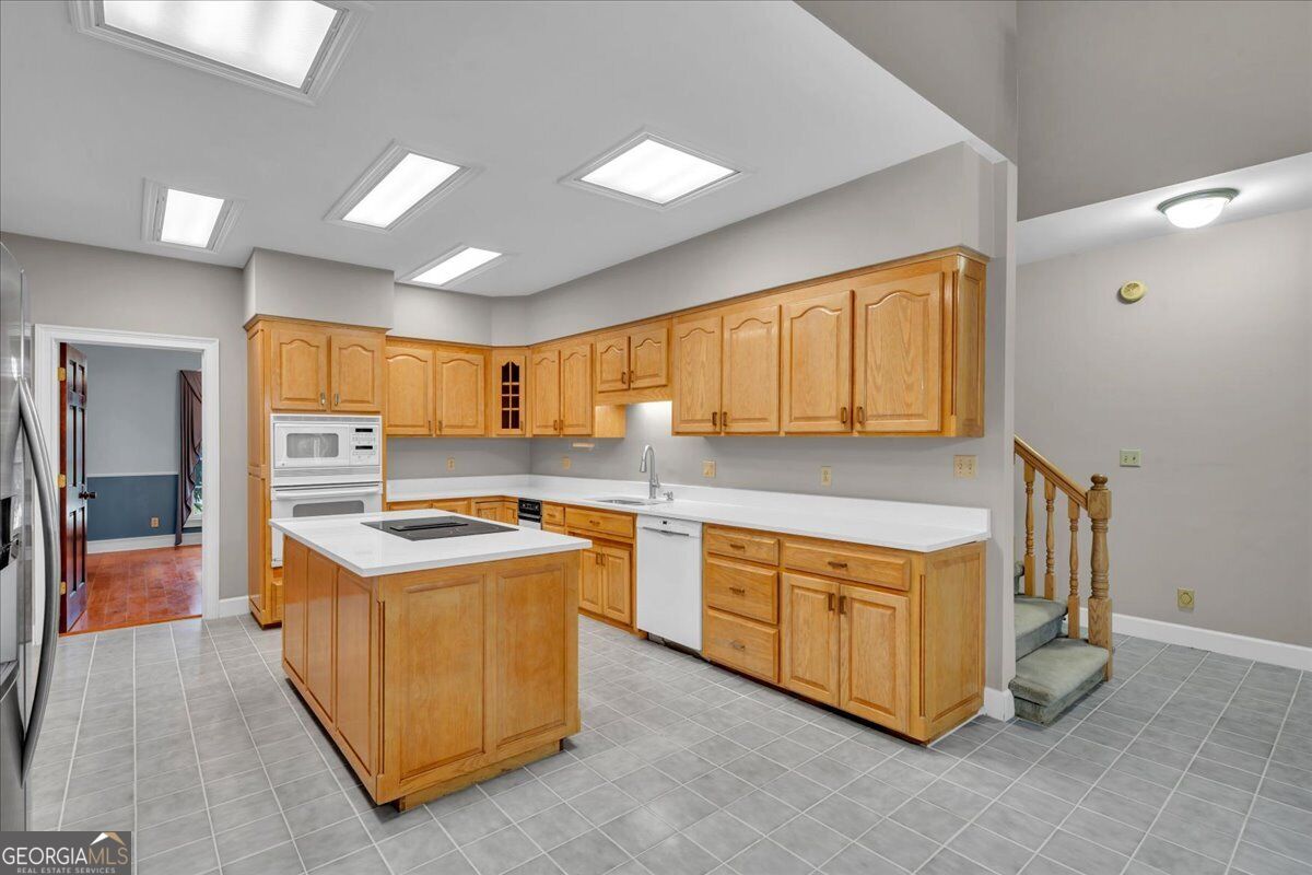 98 Beverly Drive Property Photo 18