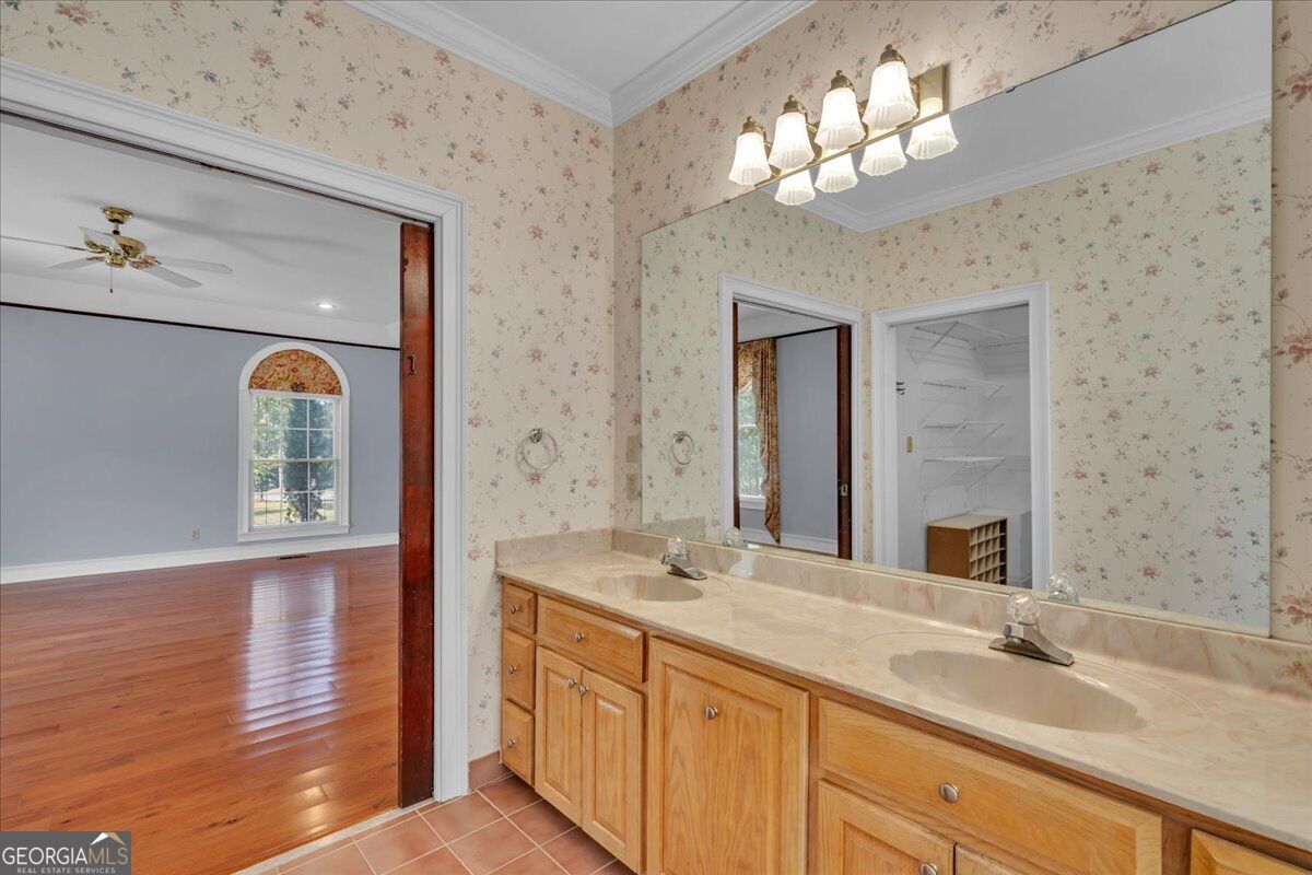98 Beverly Drive Property Photo 41