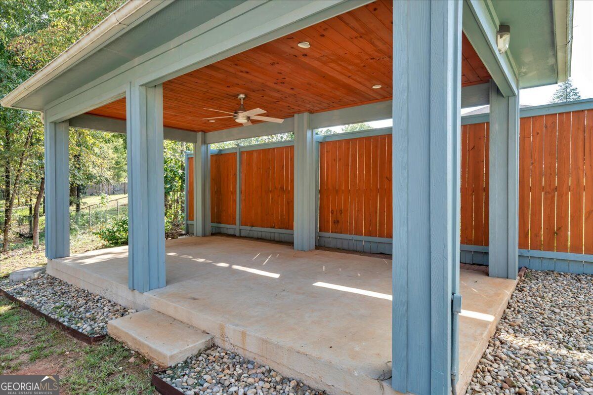 98 Beverly Drive Property Photo 67