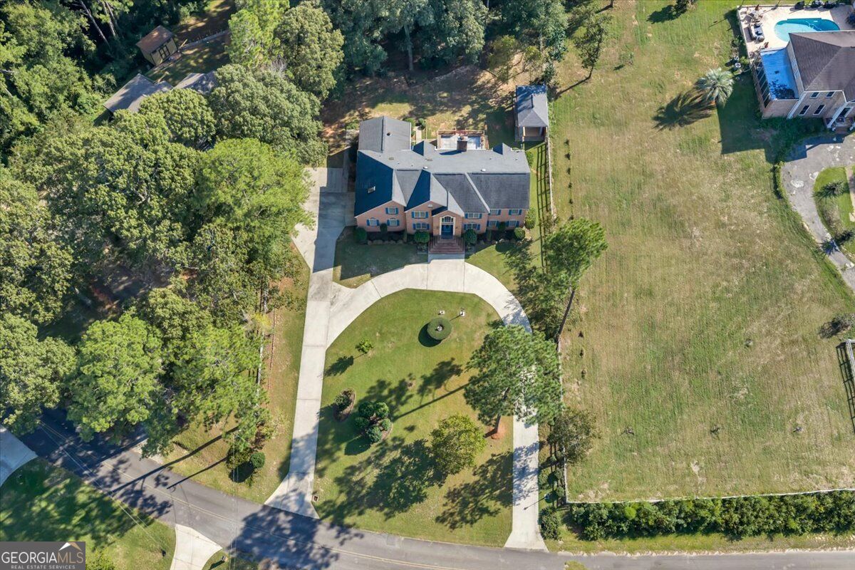 98 Beverly Drive Property Photo 87