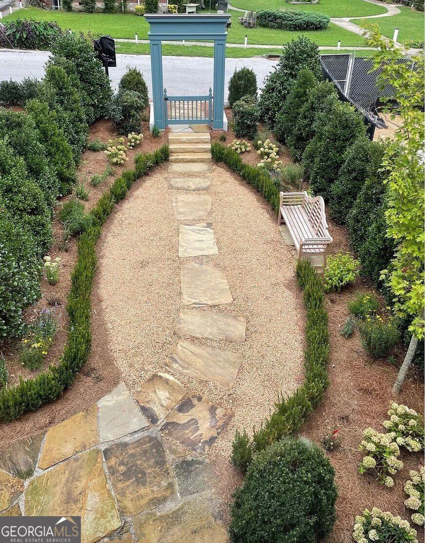 69 Delmont Drive Ne Property Photo 3