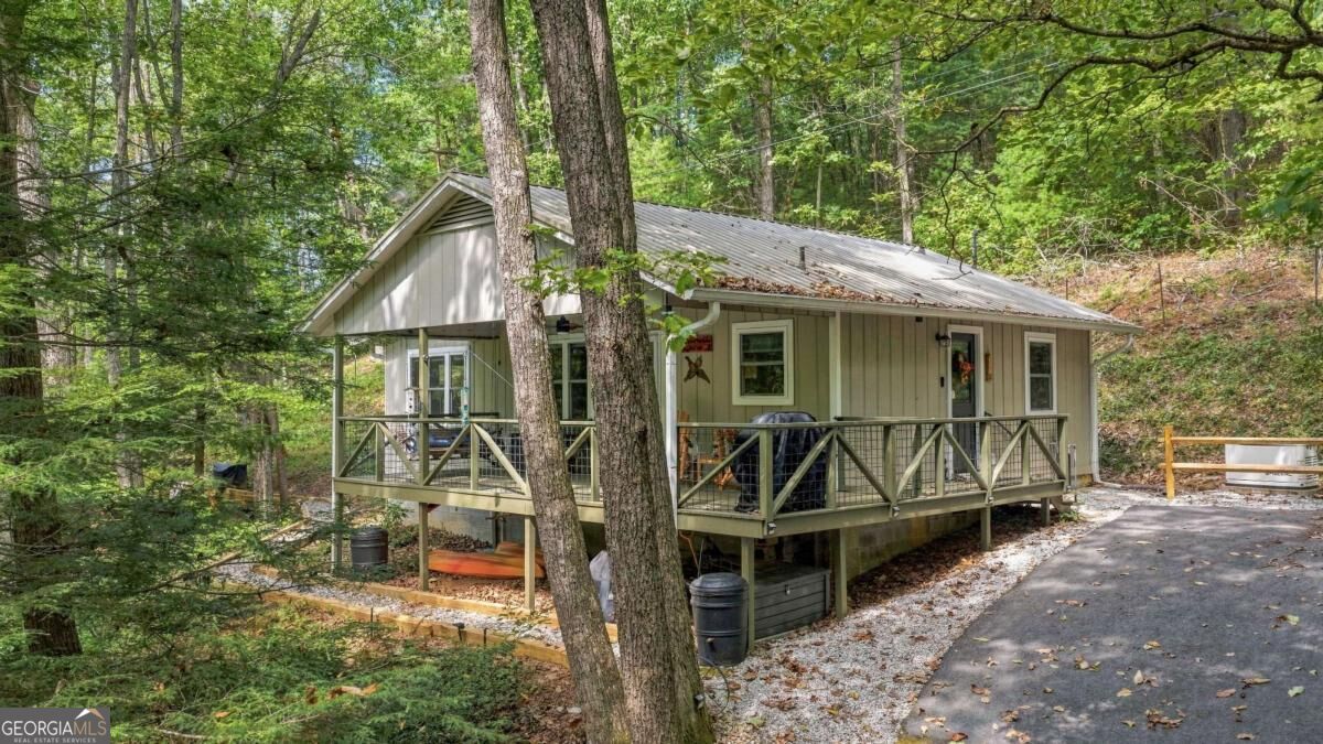 546 Happy Hollow Circle Property Photo 1
