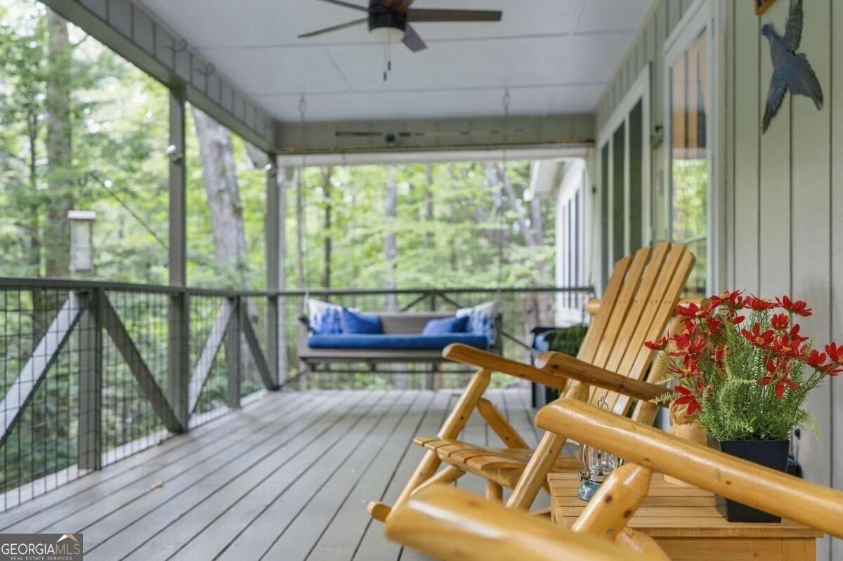 546 Happy Hollow Circle Property Photo 2