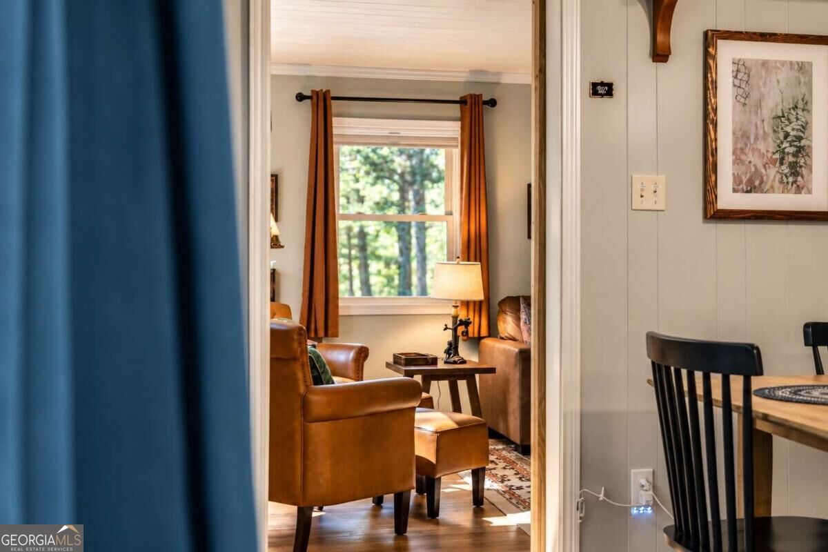 546 Happy Hollow Circle Property Photo 6