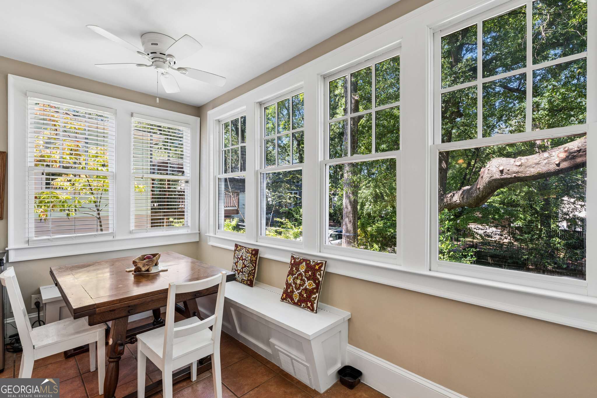 1456 Miller Avenue Ne Property Photo 27